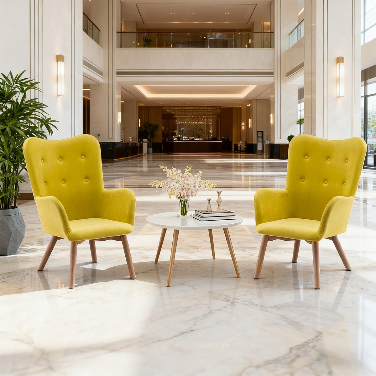 Fotoliu modern din catifea galbenă — Scaun pentru petrecere a timpului liber cu smocuri și picioare cu picioare și cotiere din lemn pentru sufragerie, dormitor sau birou